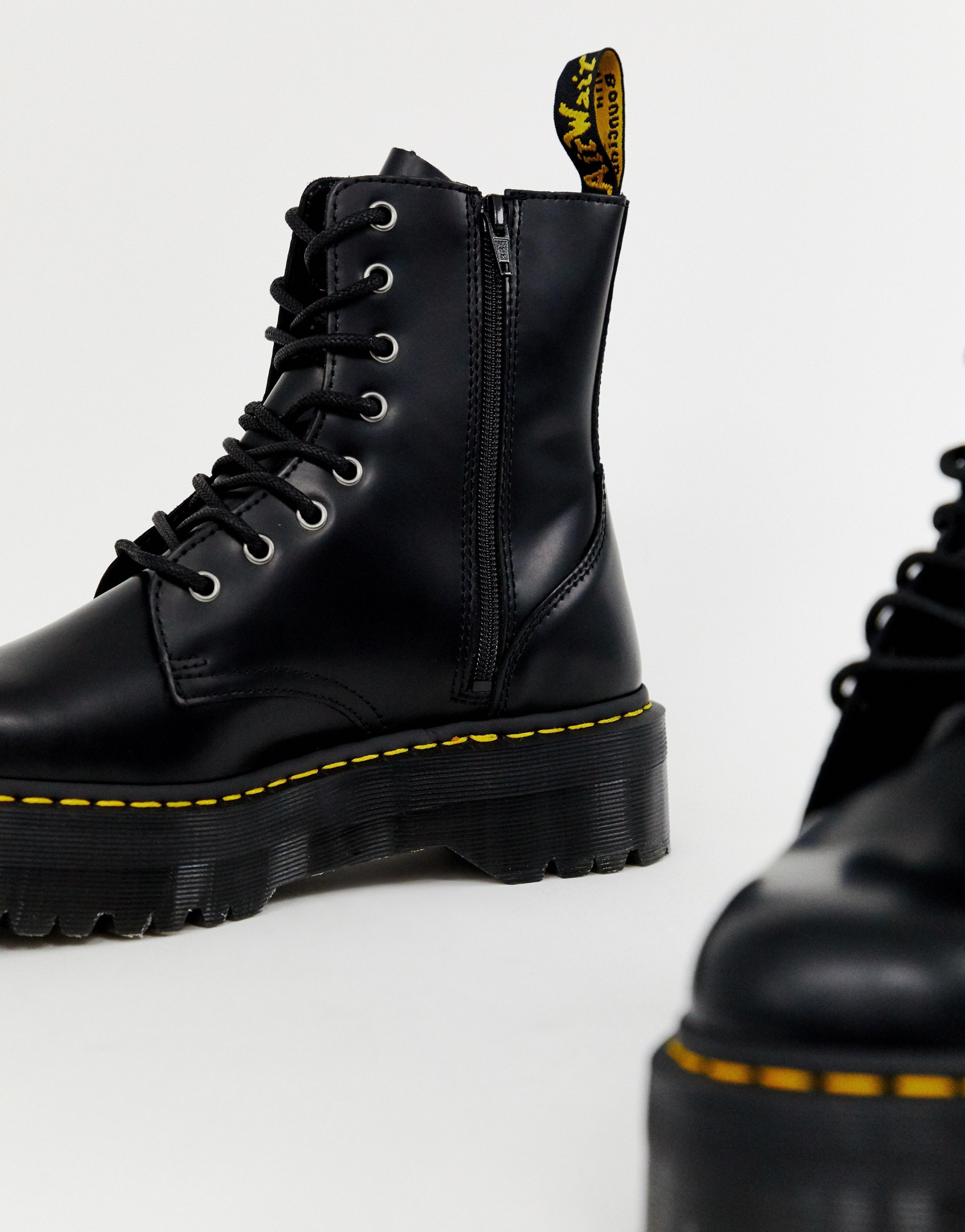 Jadon 8 eye deals boots dr martens