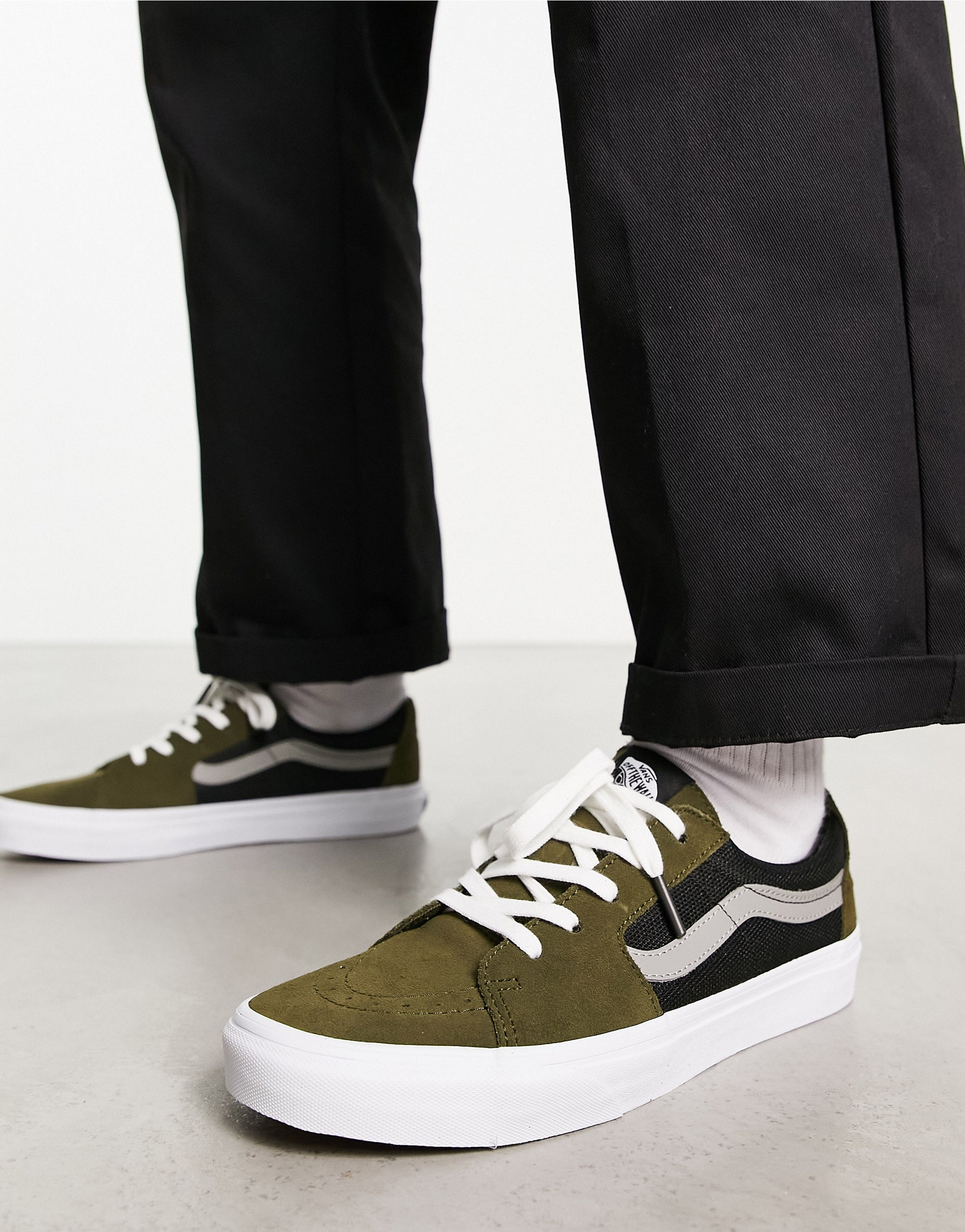 Vans sk8 best sale low mens sale