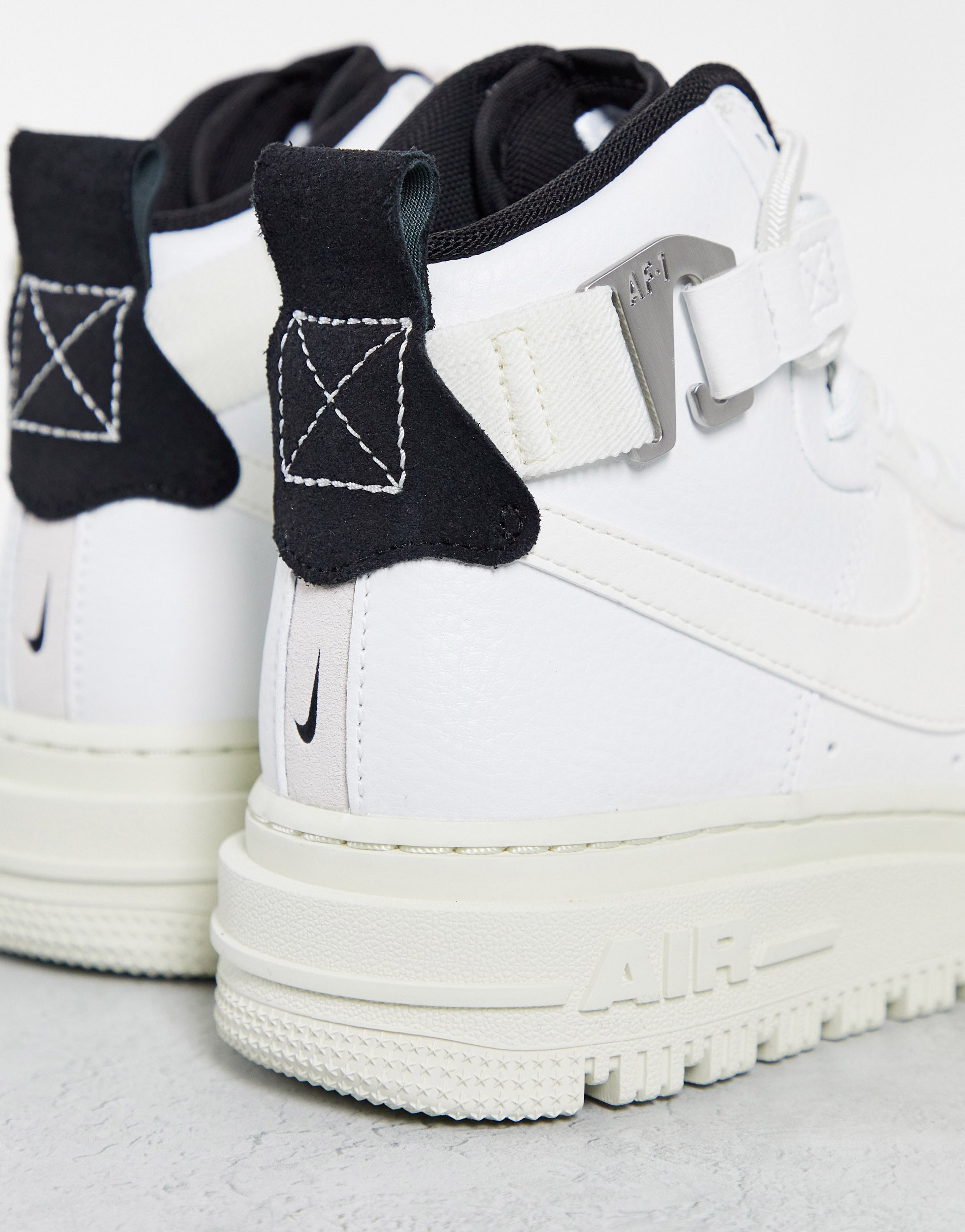 Air force 1 high utility white/black hotsell