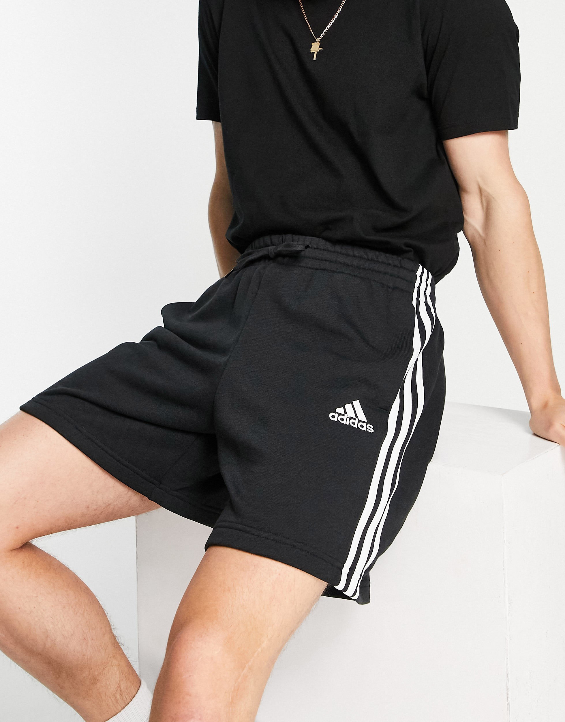 Adidas essential 3 sales stripe shorts